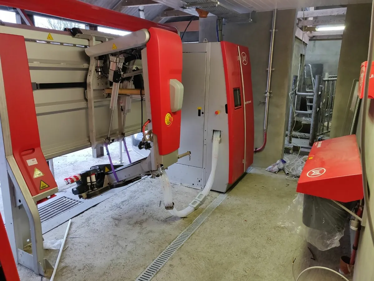 Lely A5 Robot - Image 1