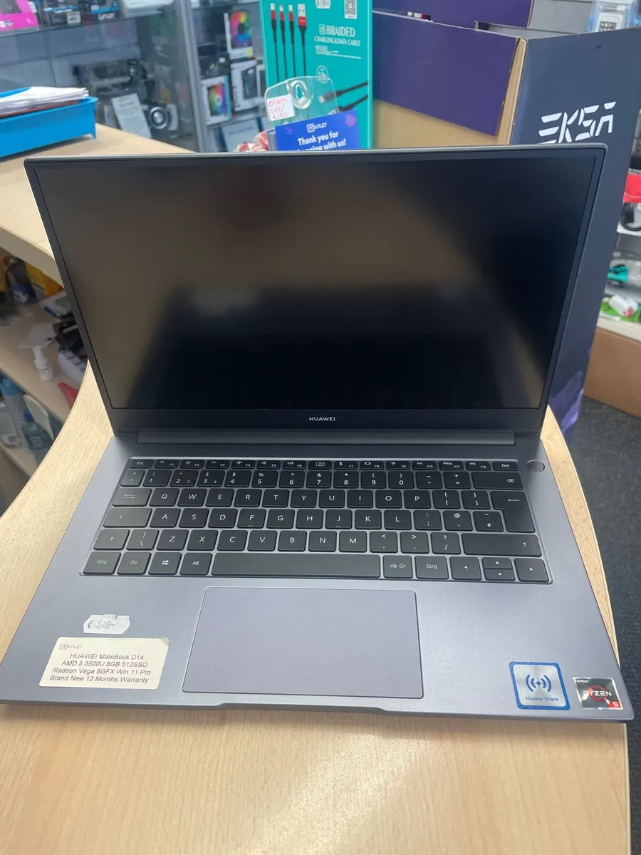 Huawei matebook D14