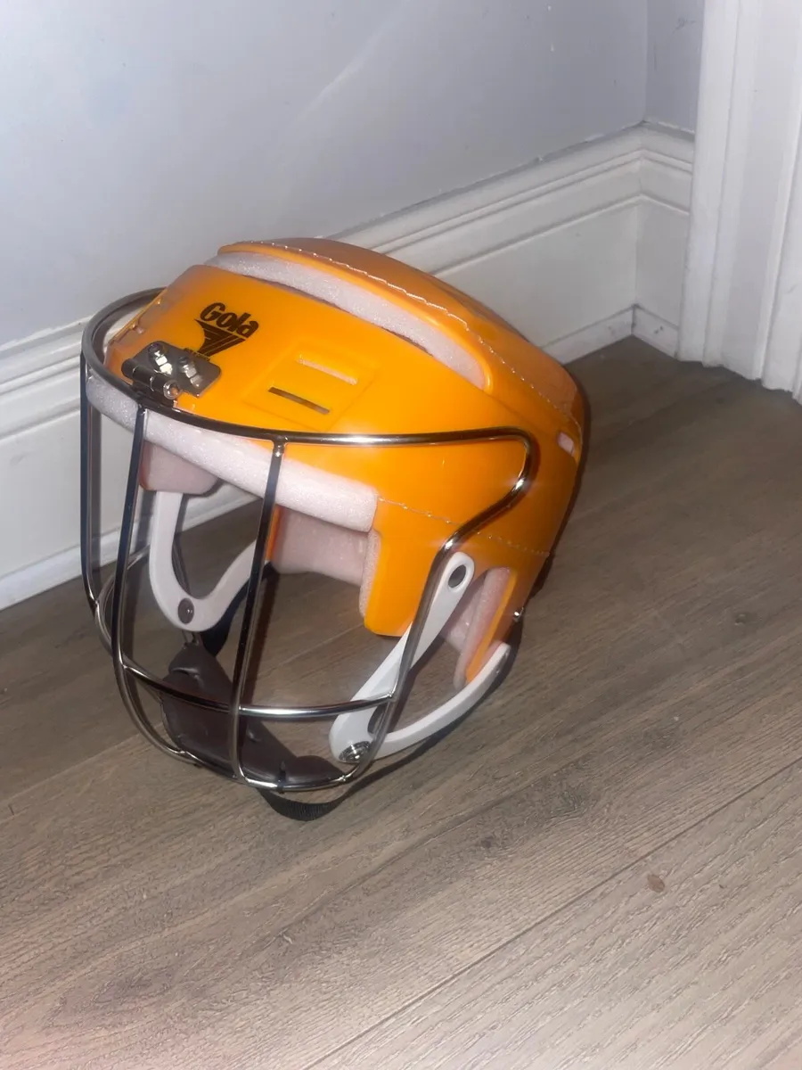 Gola hurling helmet - Image 1