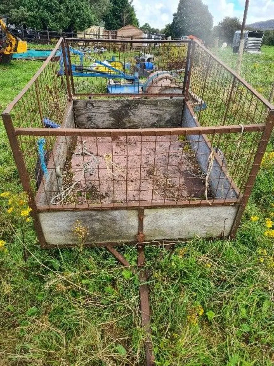 Single axle trailer with mesh sides - Image 3
