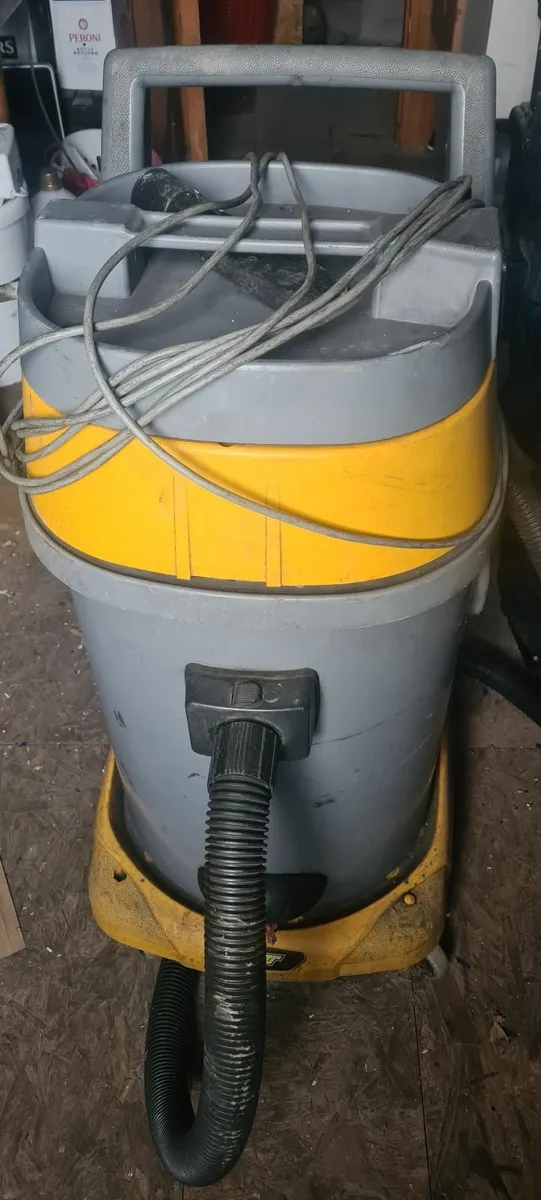 Chibli industrial wet dry vacuum cleaner ……………………. - Image 1