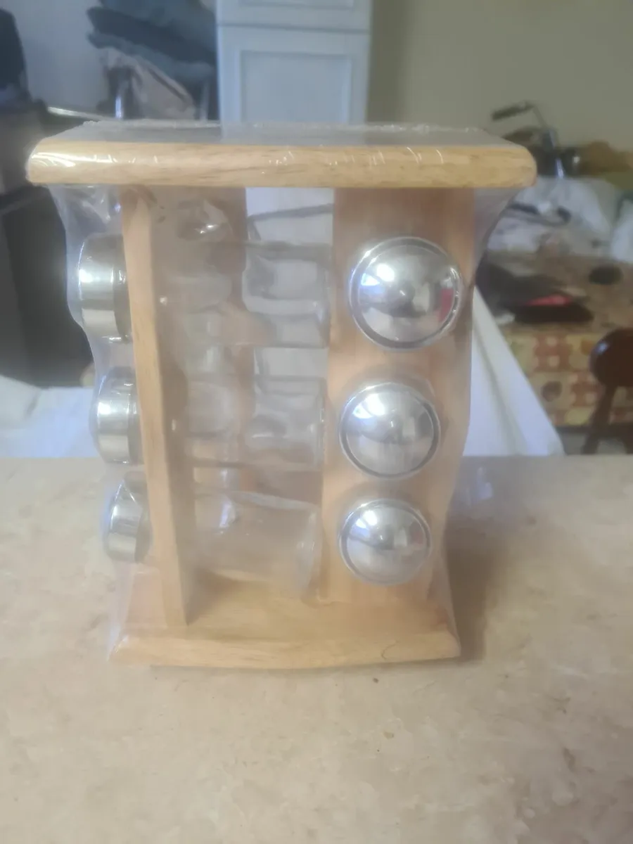 Rotary Spice rack…………………25 - Image 1