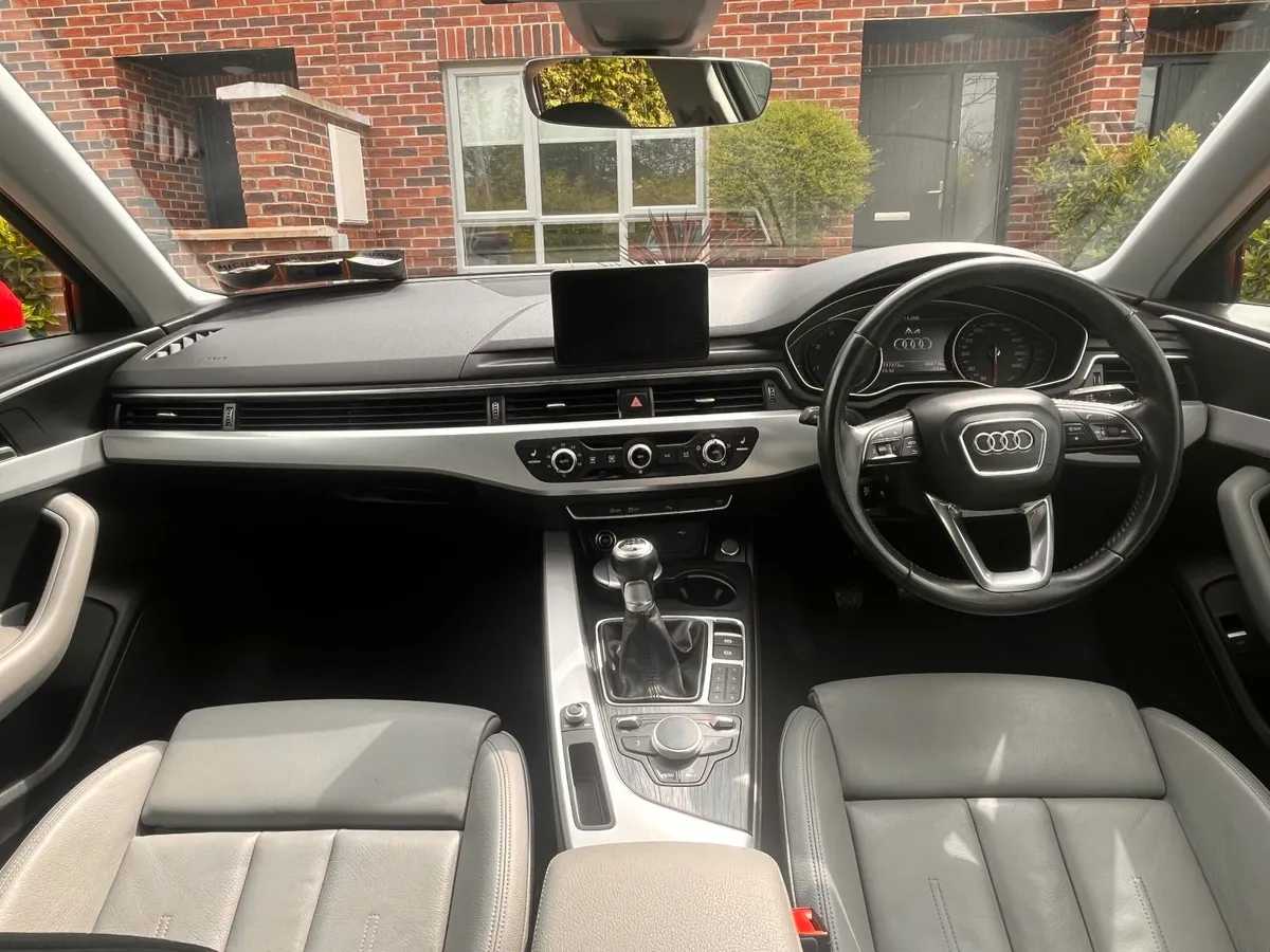 Audi A4 2018 - Image 4