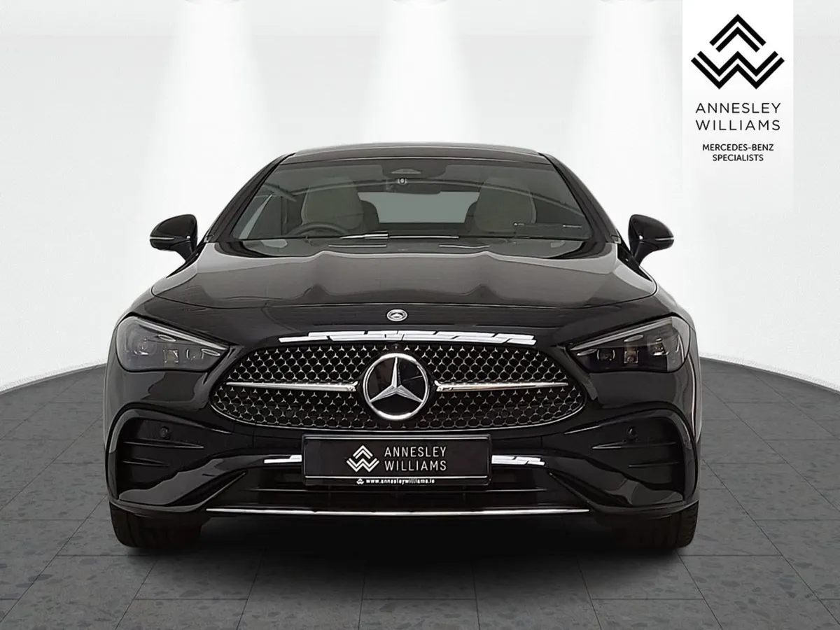 Mercedes-Benz CLE-Class Cle300e AMG Premium - Image 3