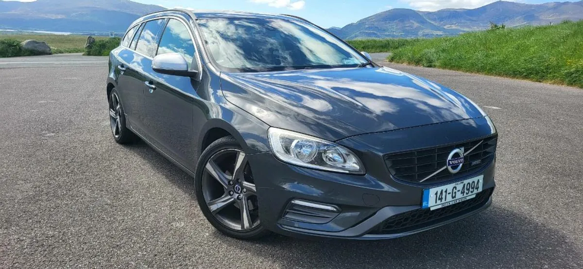 Volvo v60 R Design - Image 1
