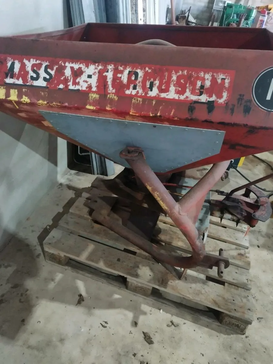 Fertilizer sewer - Image 1