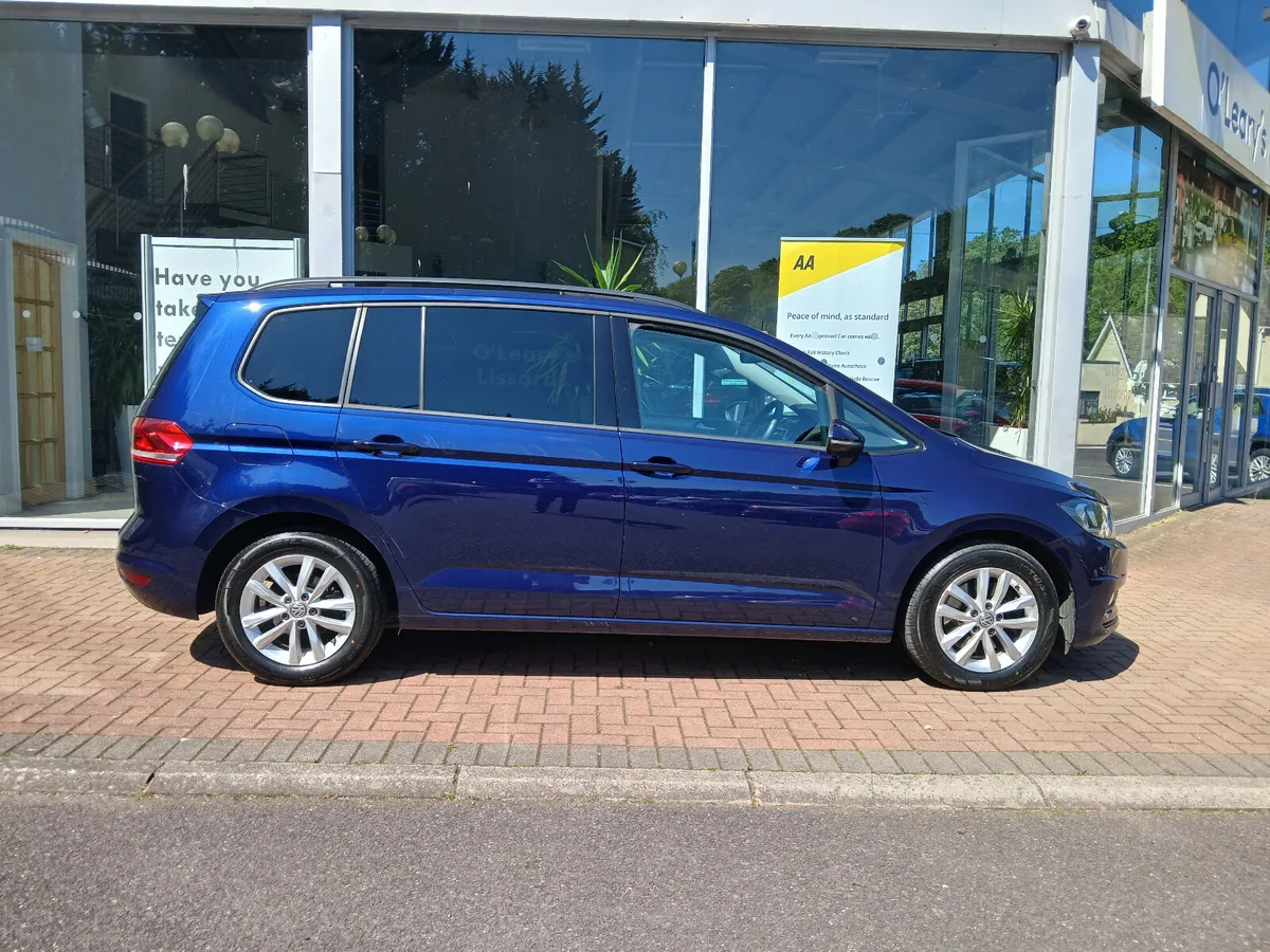 2019 Touran 1.6 TDi , Comfortline, 7 Seater.. - Image 3