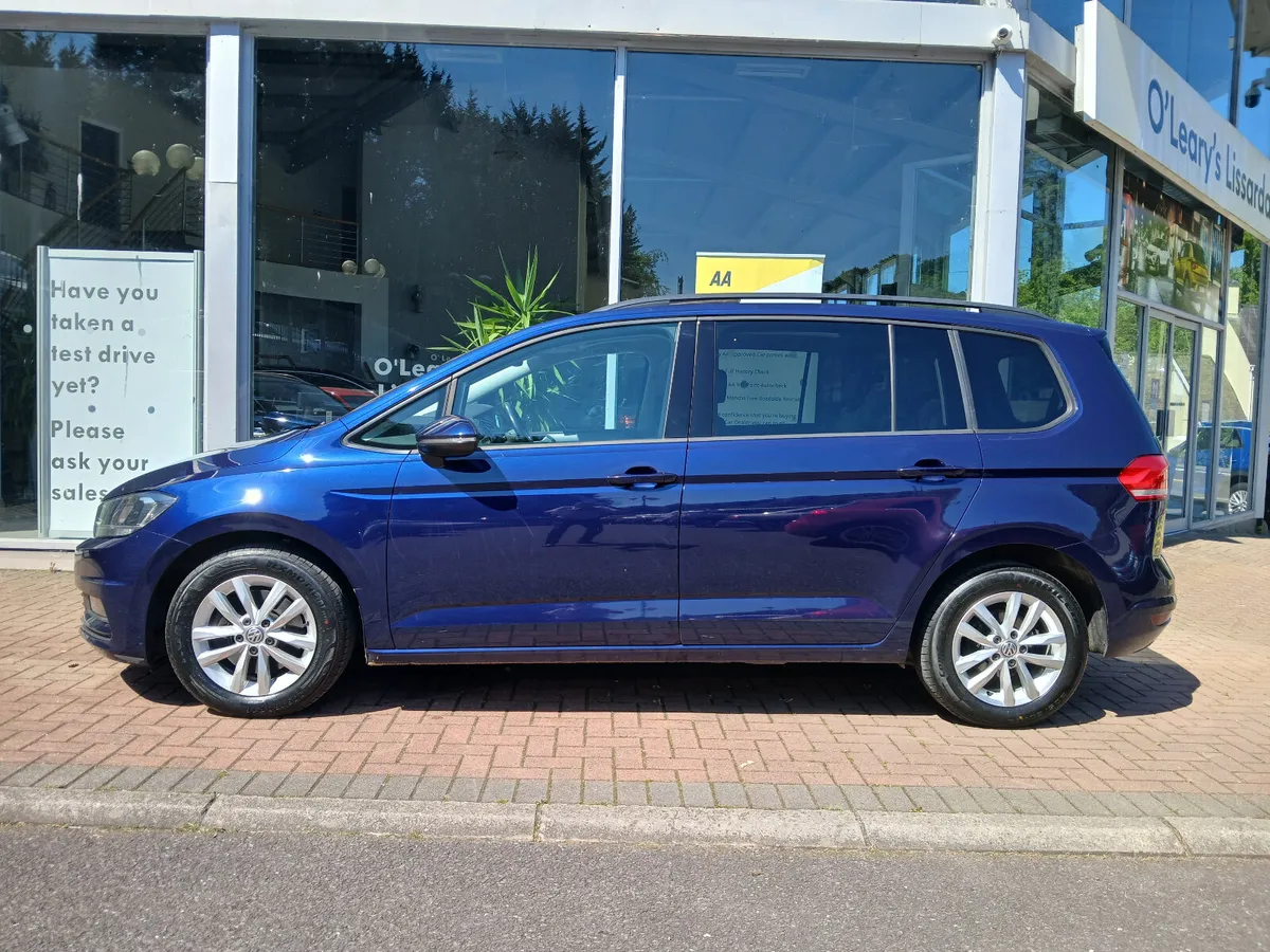 2019 Touran 1.6 TDi , Comfortline, 7 Seater.. - Image 4