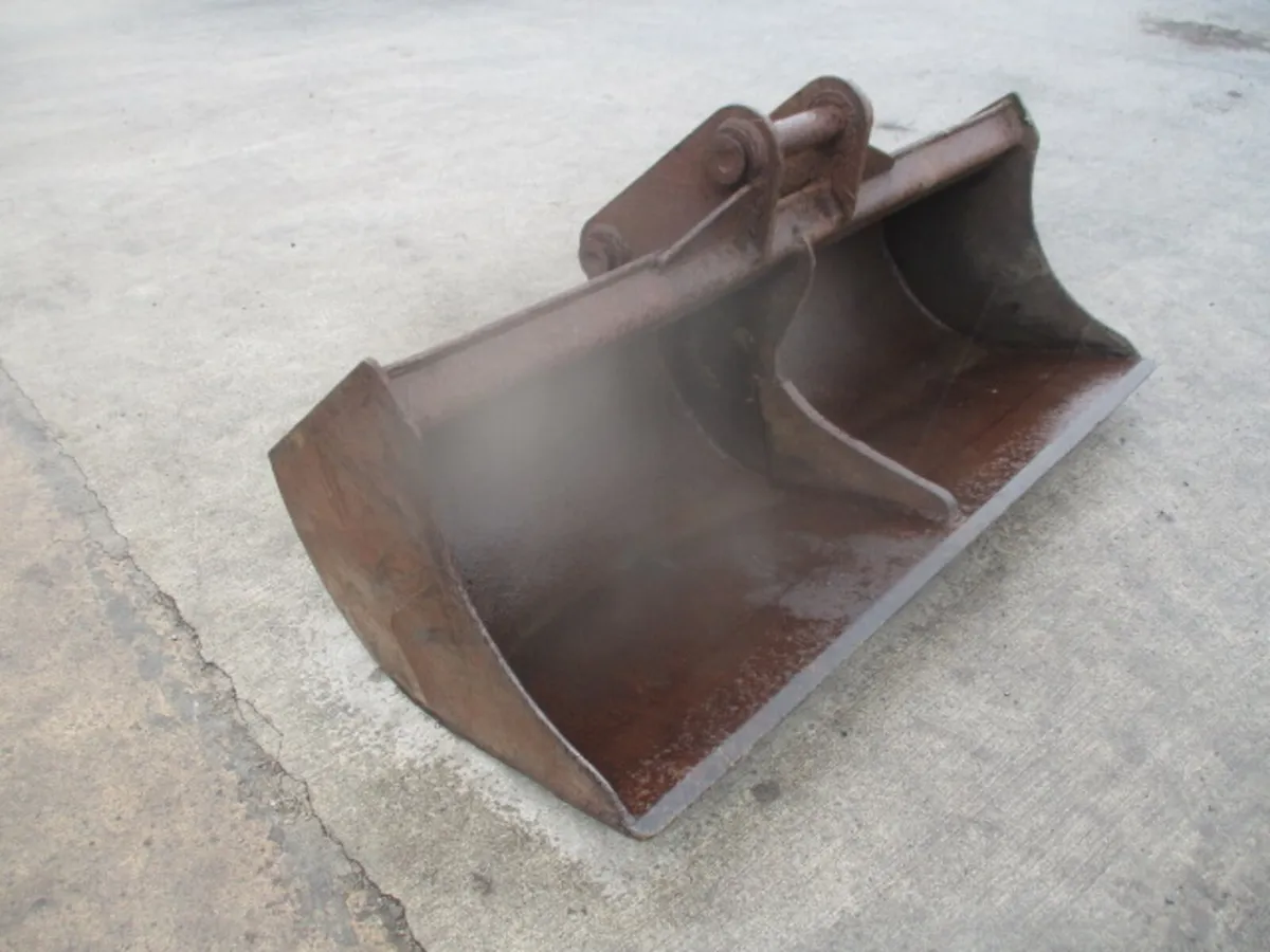 6FT Grading Bucket ((65mm Pins)) - Image 1