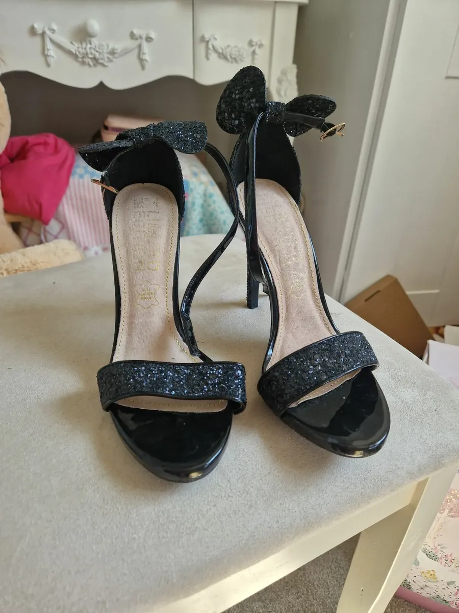 Shoes - Image 2