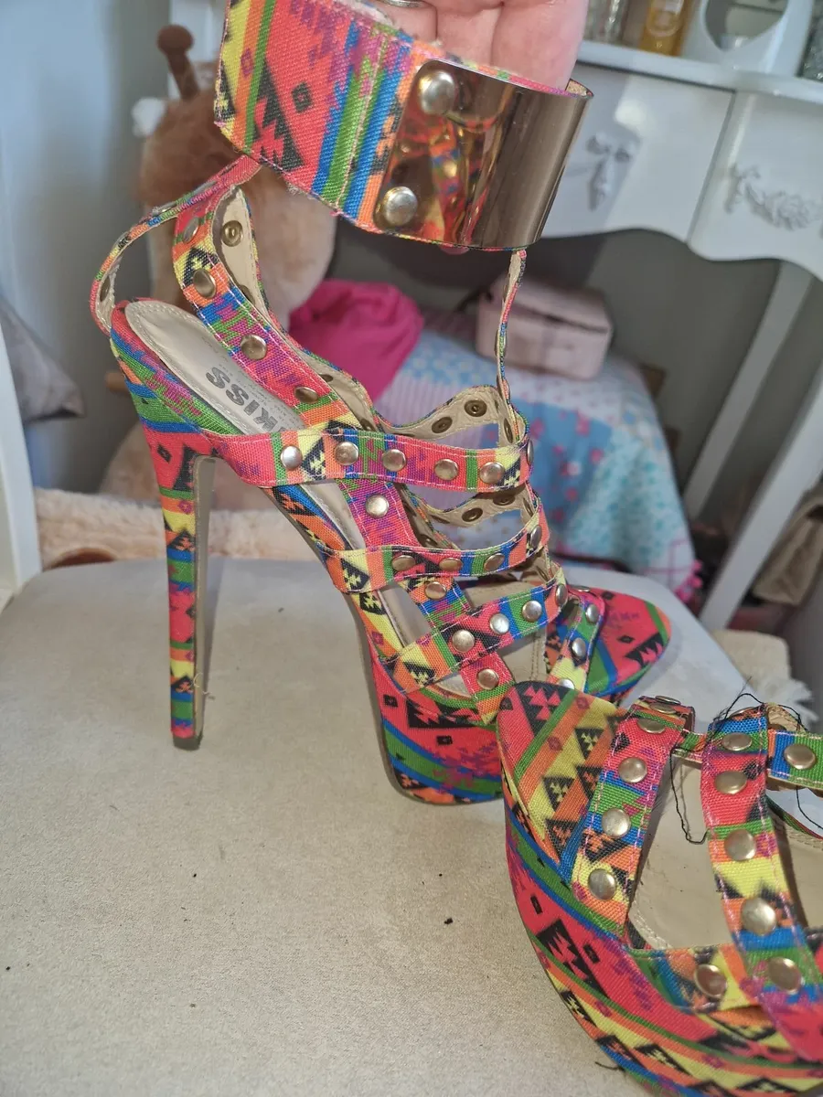 Shoes - Image 4