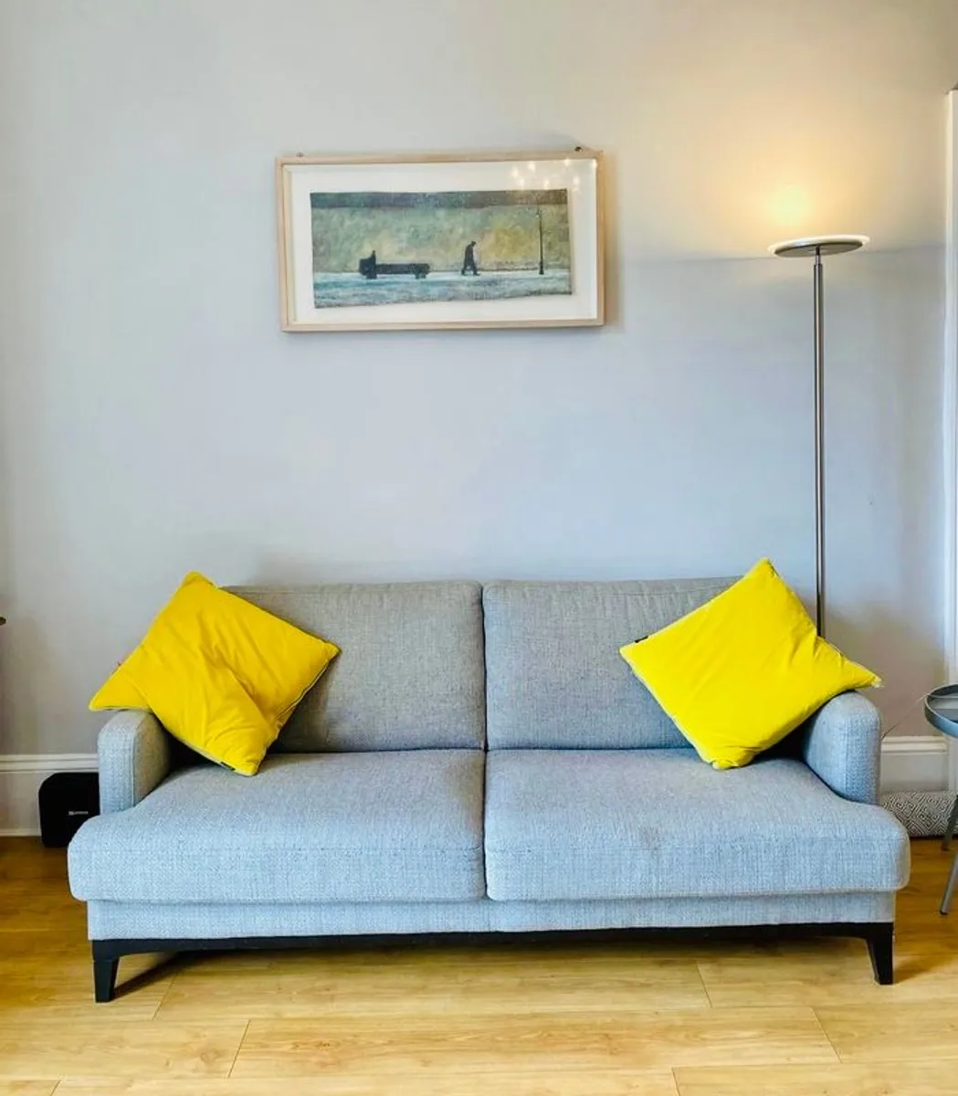 Three piece suite| Second Hand - Image 1