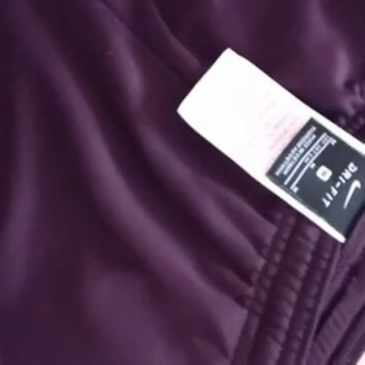 Nike Boys Tracksuit 8-10yrs - Image 3
