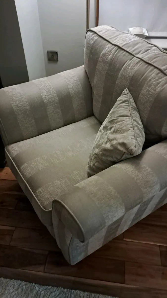 Sofa - Image 3
