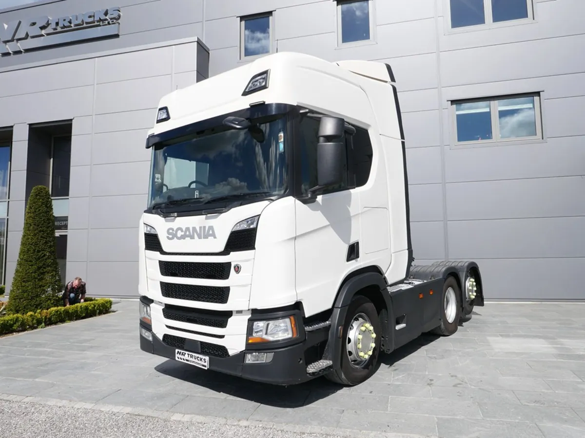 Scania R450 Highline 6x2 Tag Axle  Auto Gearbox - Image 3