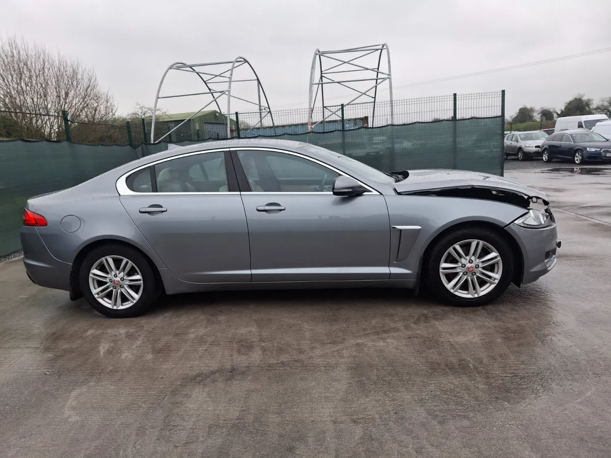 2015 Jaguar XF 2.2 Diesel Automatic - Image 2