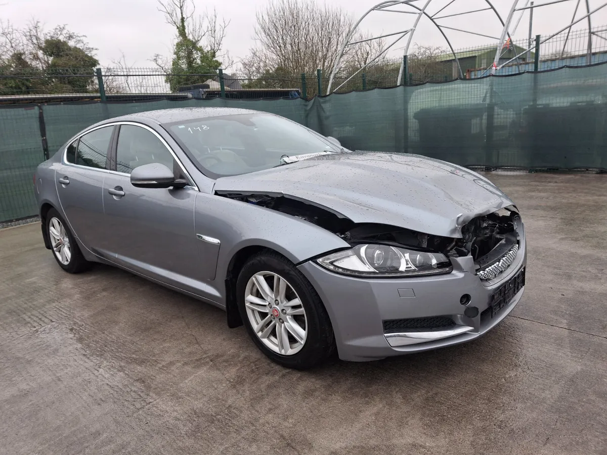 2015 Jaguar XF 2.2 Diesel Automatic - Image 3