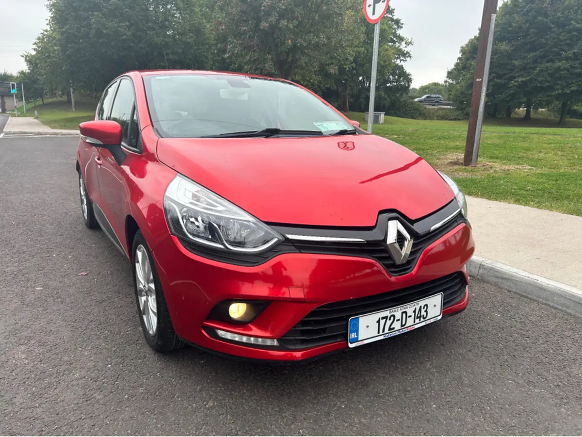 Renault Clio IV DYNAMIQUE NAV 1.2 PETR 4DR Petrol - Image 1