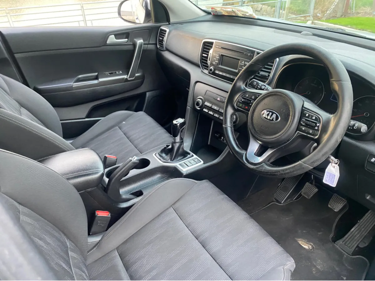 Kia Sportage 1.7 Diesel 114BHP 5DR Diesel - Image 4