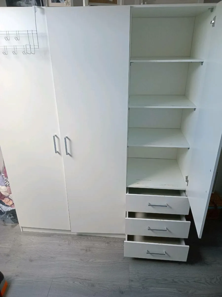 White Wardrobe - Image 3