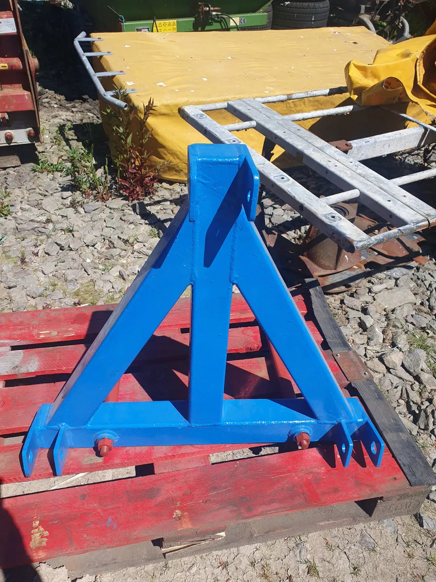 Single Bale Spike Rear Mounted - Image 1