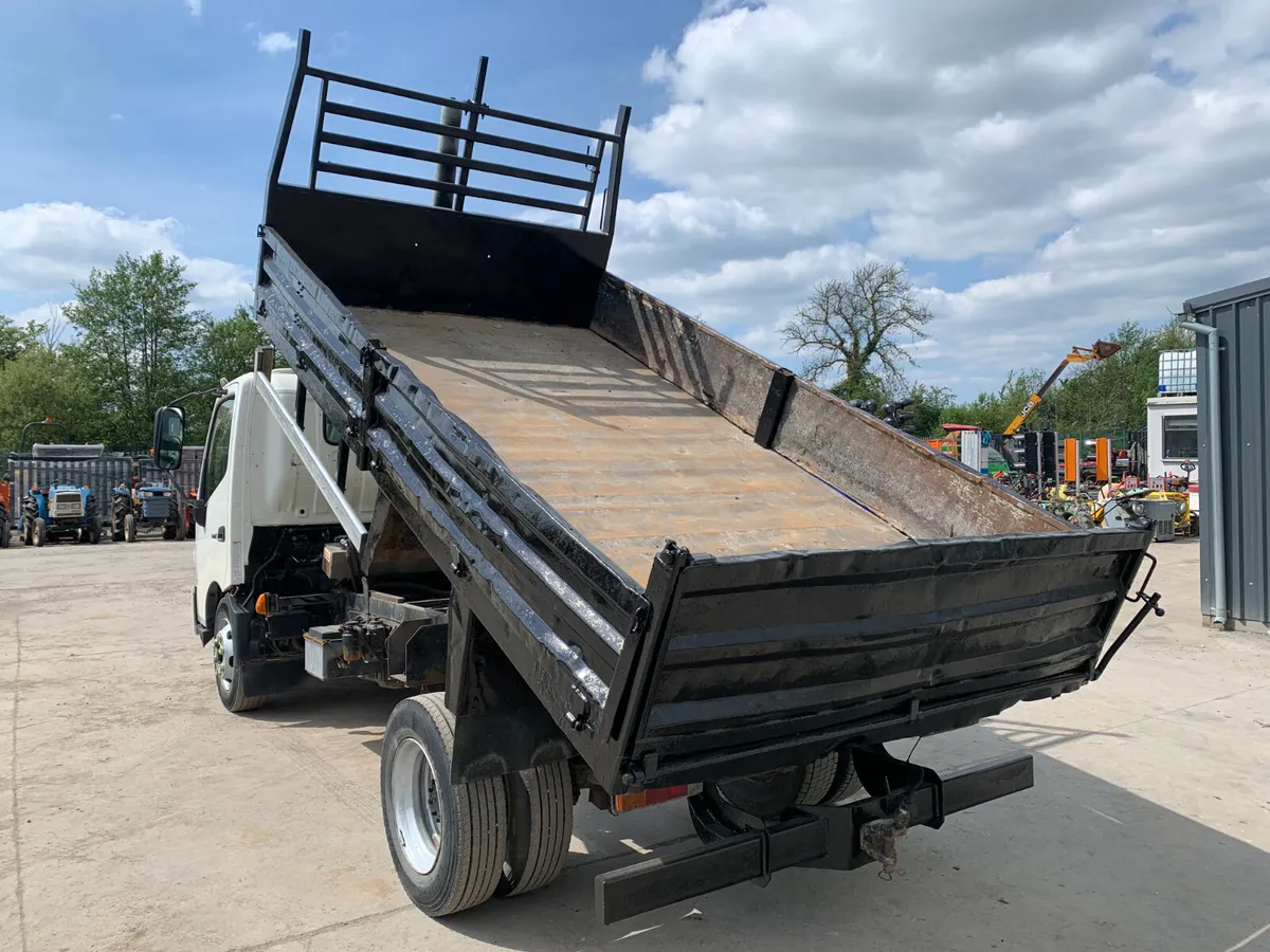 BID ONLINE NOW - 2017 HINO 300-817 TIPPER FOR AUCT - Image 3
