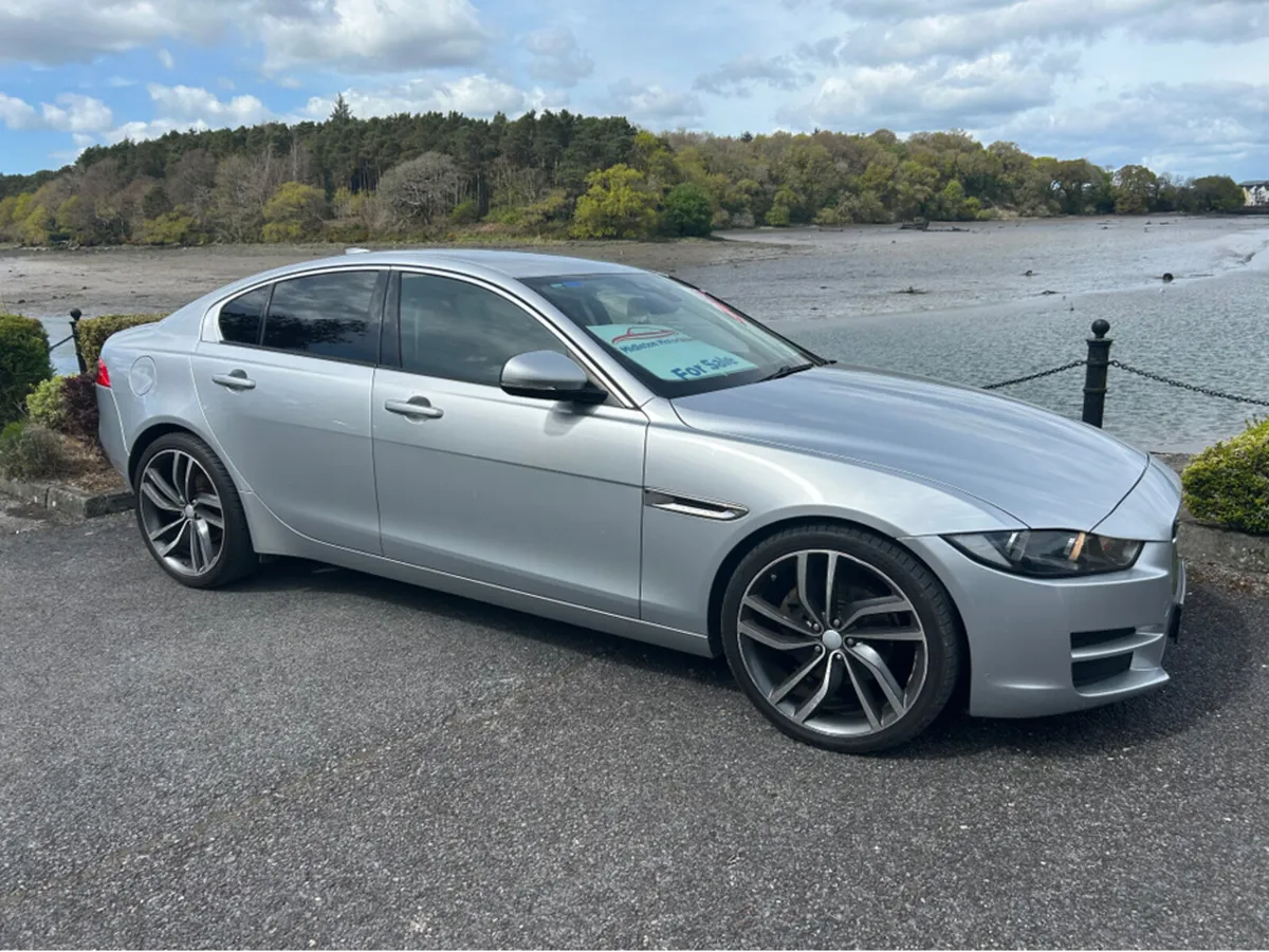 Jaguar XE 2.0 D SE 163PS 4DR AUTO//FINANCE AVAILAB - Image 4