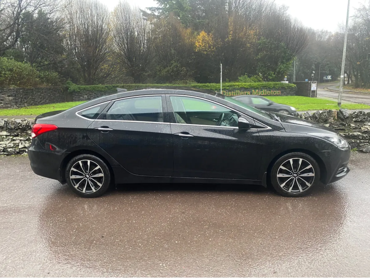 Hyundai i40 // TRADE SALE ONLY //EXECUTIVE 4DR Die - Image 3