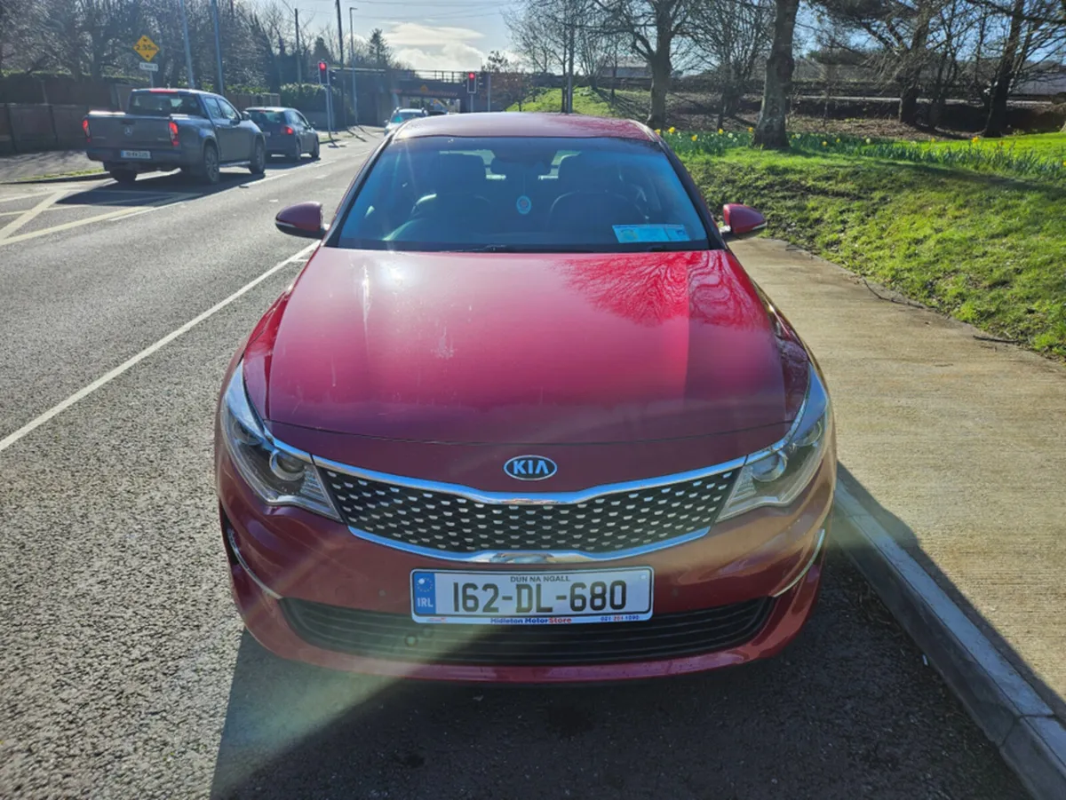 Kia Optima EX 4DR Diesel - Image 2