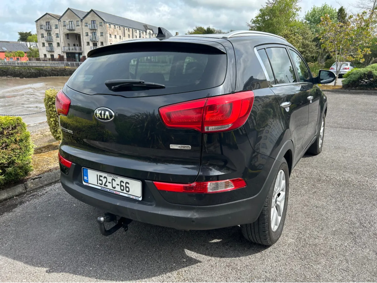 Kia Sportage 1.7 Diesel PLATINUM SE 4DR - Image 4