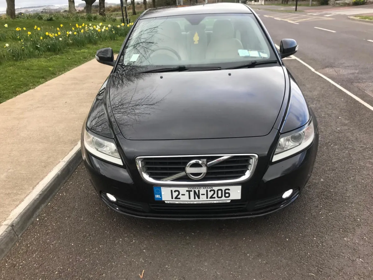 Volvo S40 D2 1.6 D SE 4DR Diesel - Image 2