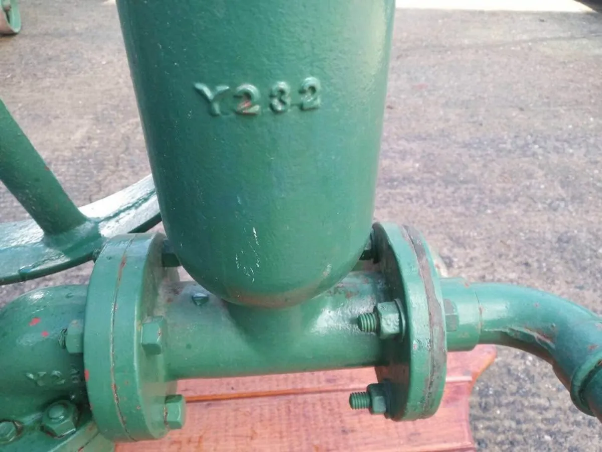 Antique Pump - Image 4