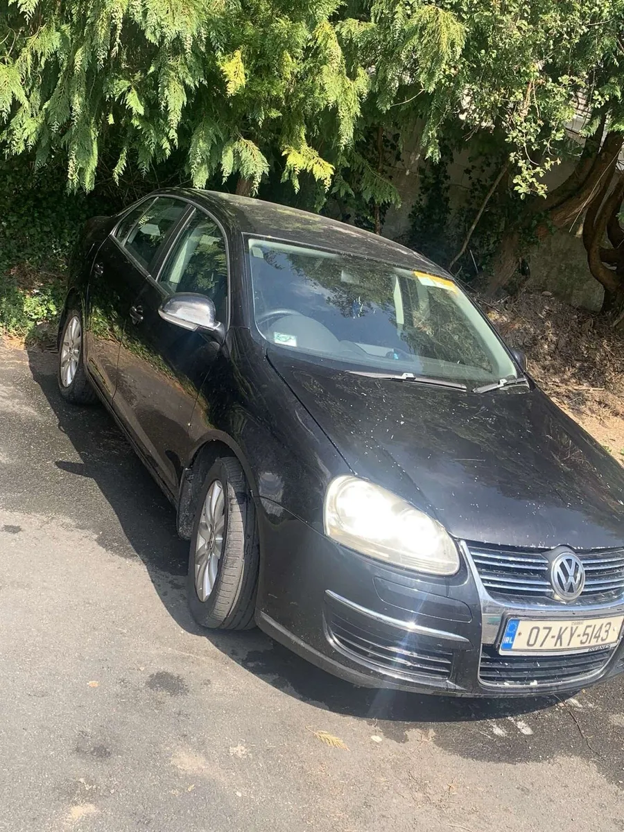 Volkswagon Jetta - Image 4