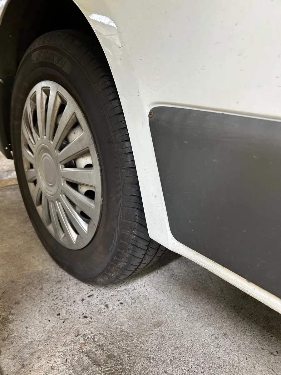Opel Vivaro 2008 breakdown - Image 3
