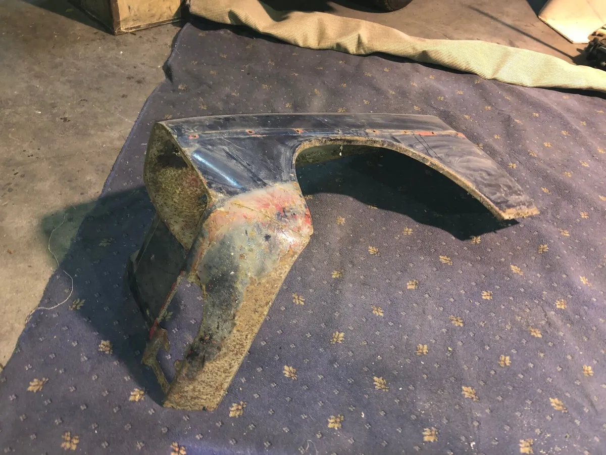 Selection of Mercedes, Minor & Wolseley Parts - Image 2