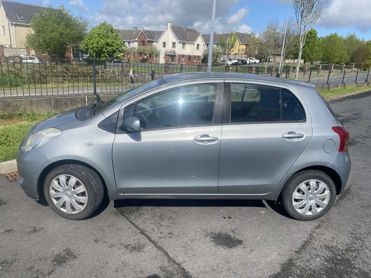 Toyota Yaris - Image 4