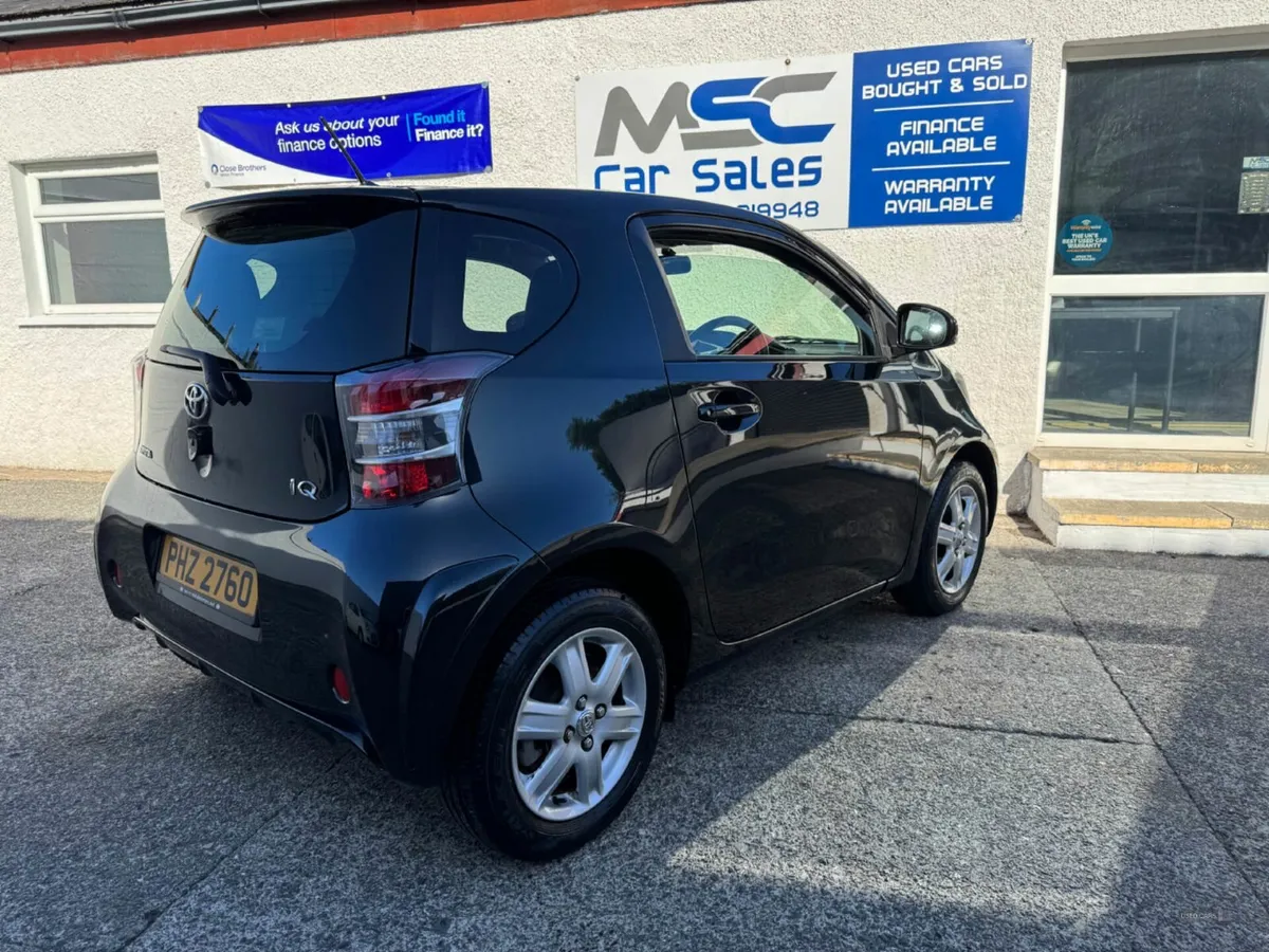 Toyota iQ 2012 - Image 4
