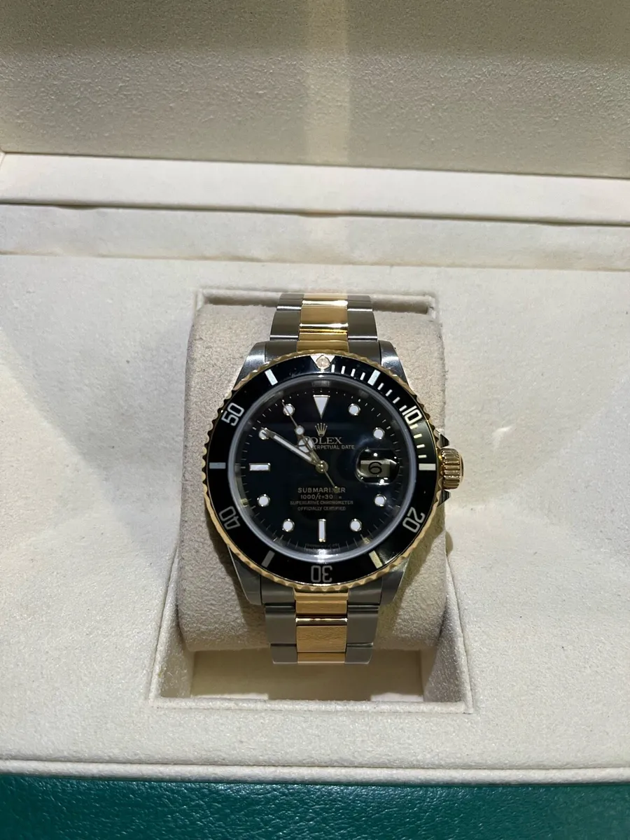 Rolex Submariner Excellent Condition - Image 3