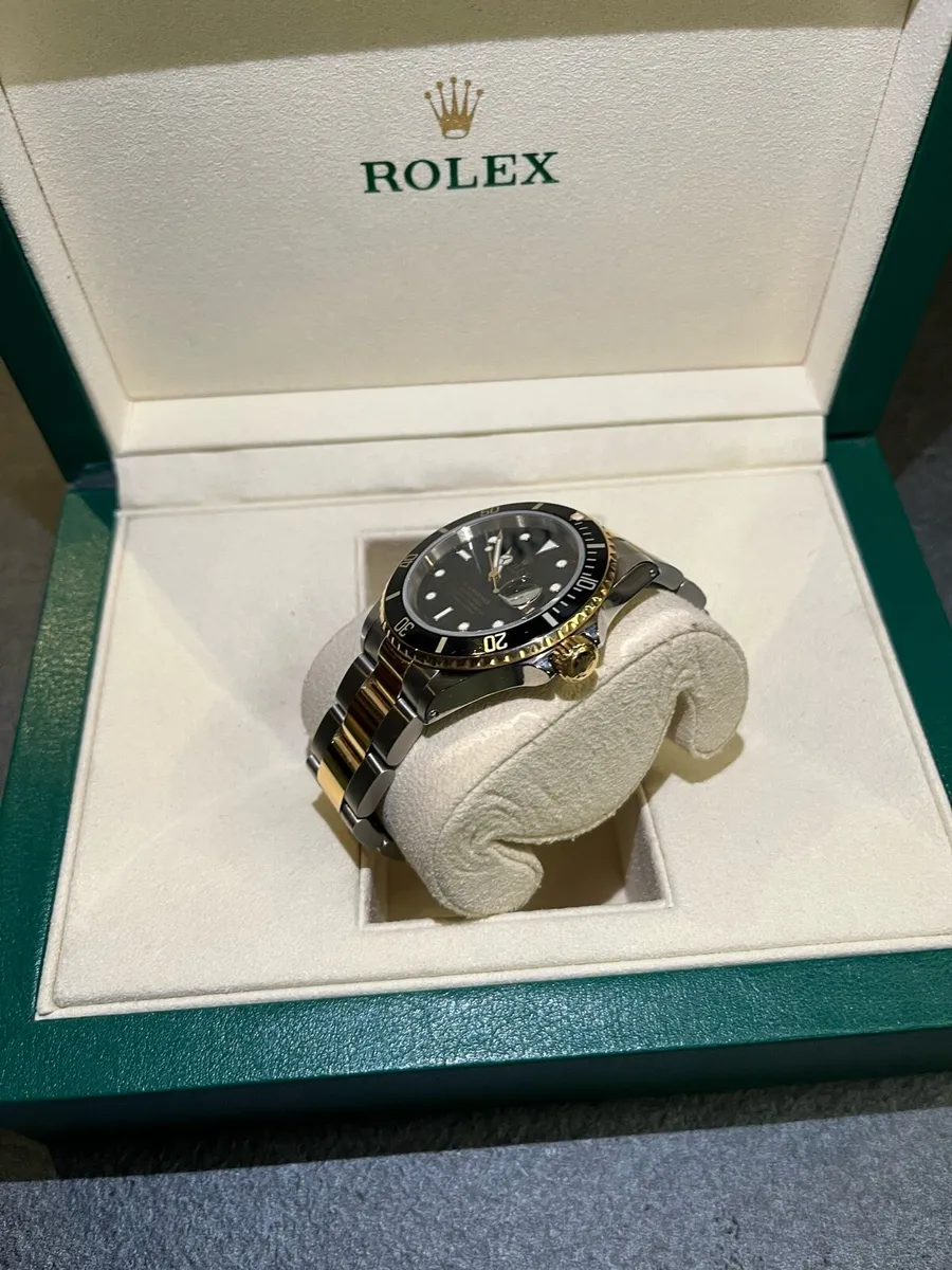 Rolex Submariner Excellent Condition - Image 4