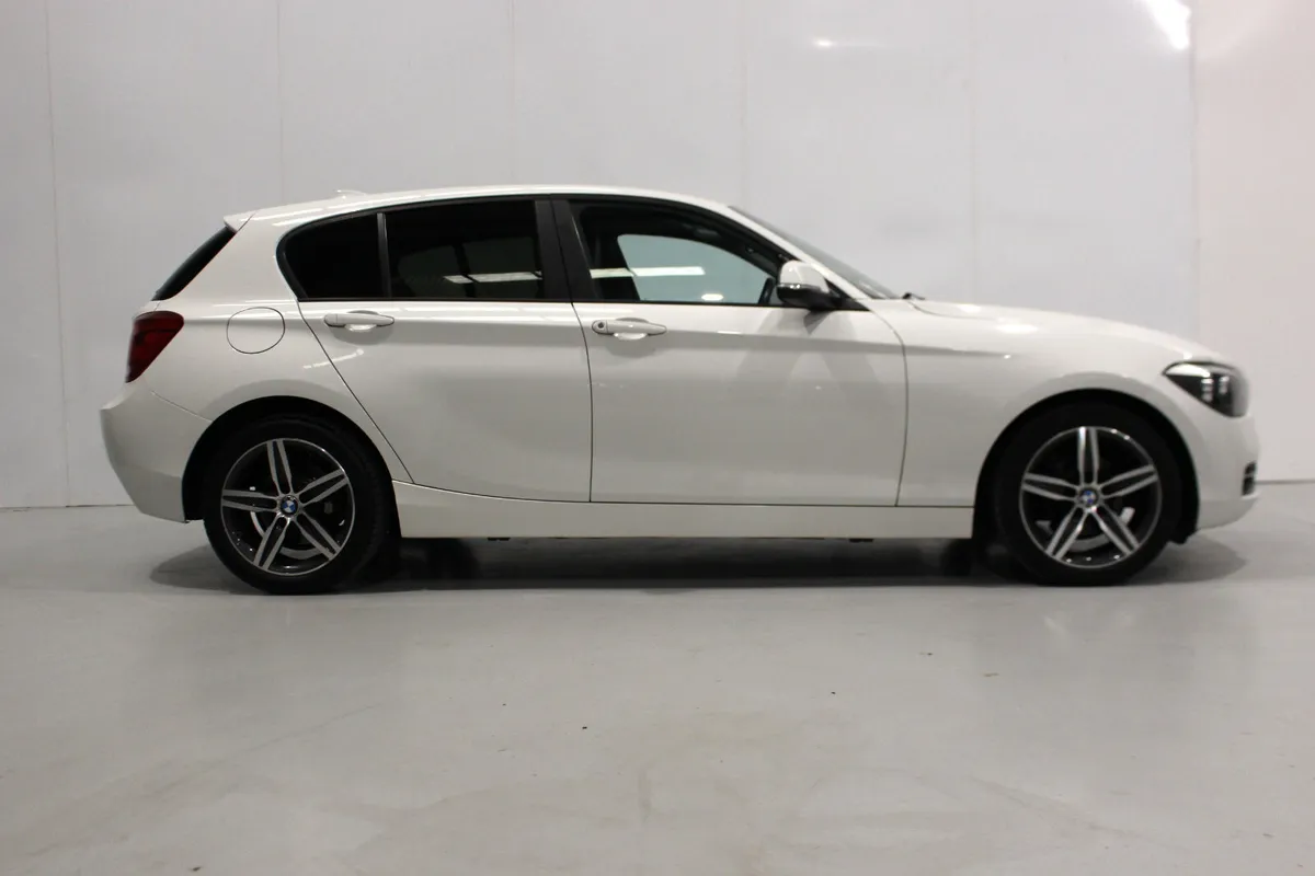 BMW 1-Series 2015 116D Sport - Image 4