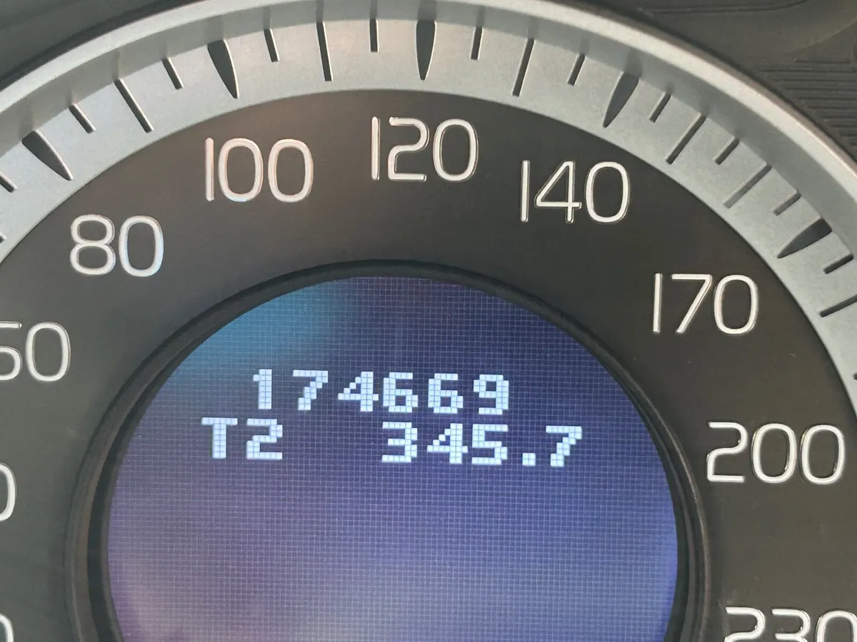 Volvo XC60 2011 - Image 1