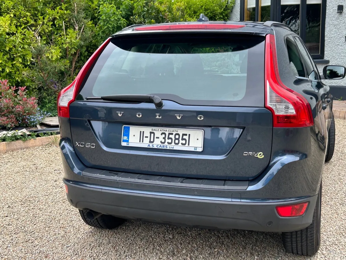 Volvo XC60 2011 - Image 4