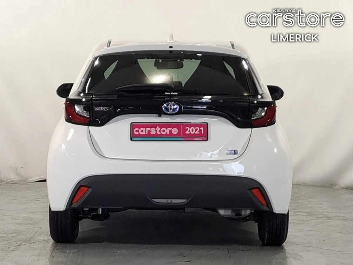 Toyota Yaris 1.5 PET Hybrid - Image 4