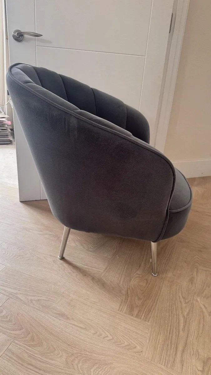 Furniture - chair - Image 3