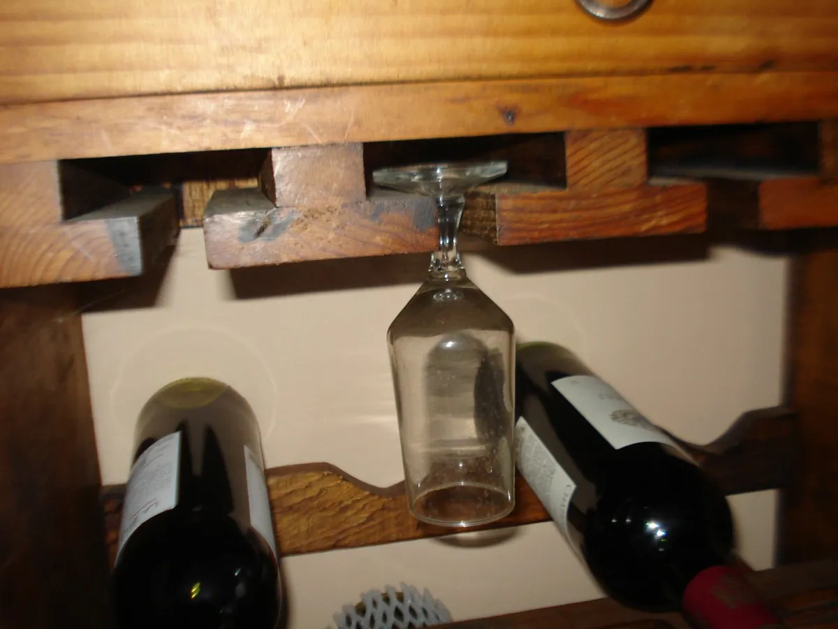 MEXICAN PINE COMPACT  WINE BOTTLE/GLASS RACK. - Image 2