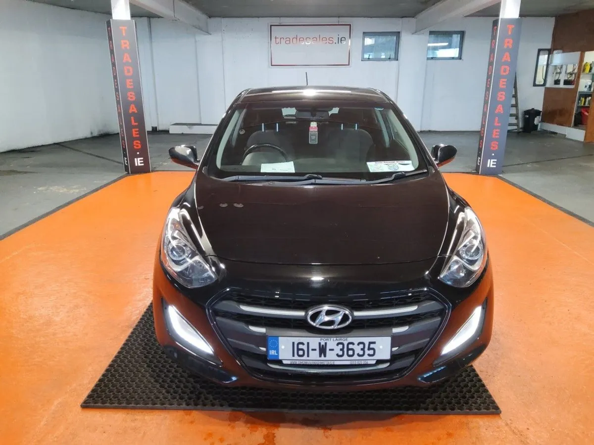 Hyundai i30 1.6 Diesel Deluxe - Image 1