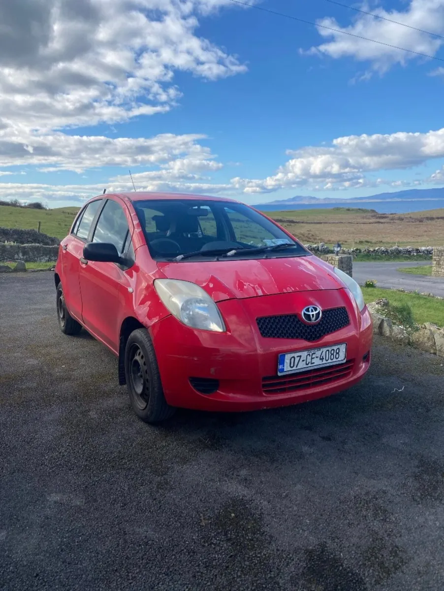 Toyota Yaris 2007 - Image 2