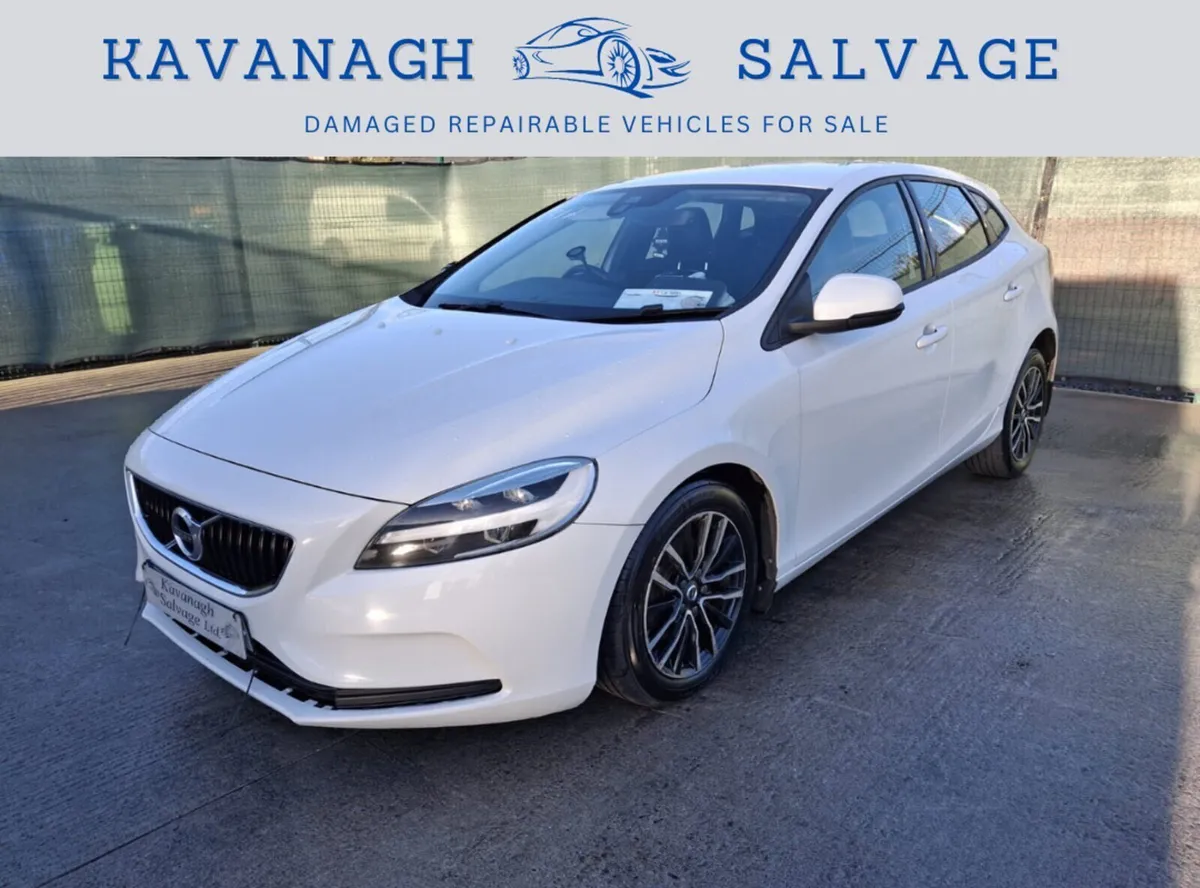 162 Volvo V40 2.0L Diesel Light Damage - Image 1