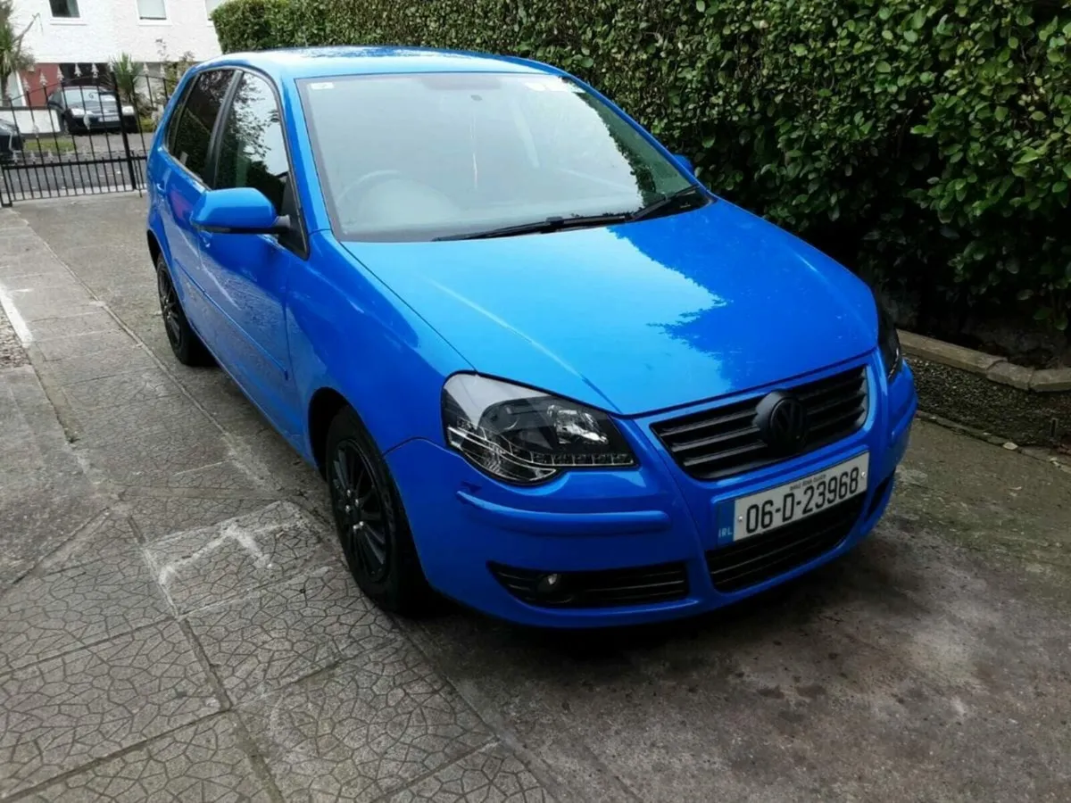 Volkswagen Polo Headlight - Image 1