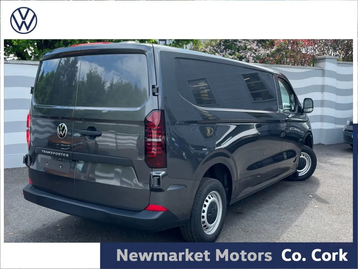 Volkswagen Transporter Long Wheel Base 6 Speed 2. - Image 3